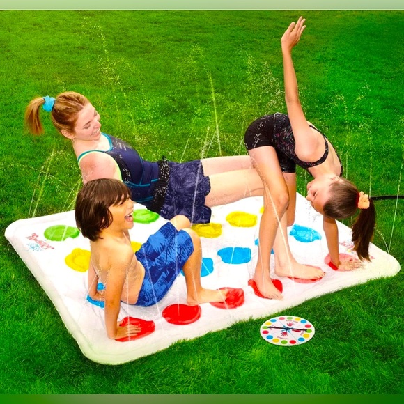 New • Unopened • Twister Splash • Ages 6 + - Picture 5 of 13